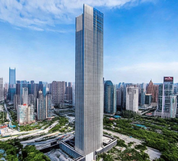 大连北方向向上看，广州亨泰大酒店位于哪个区？